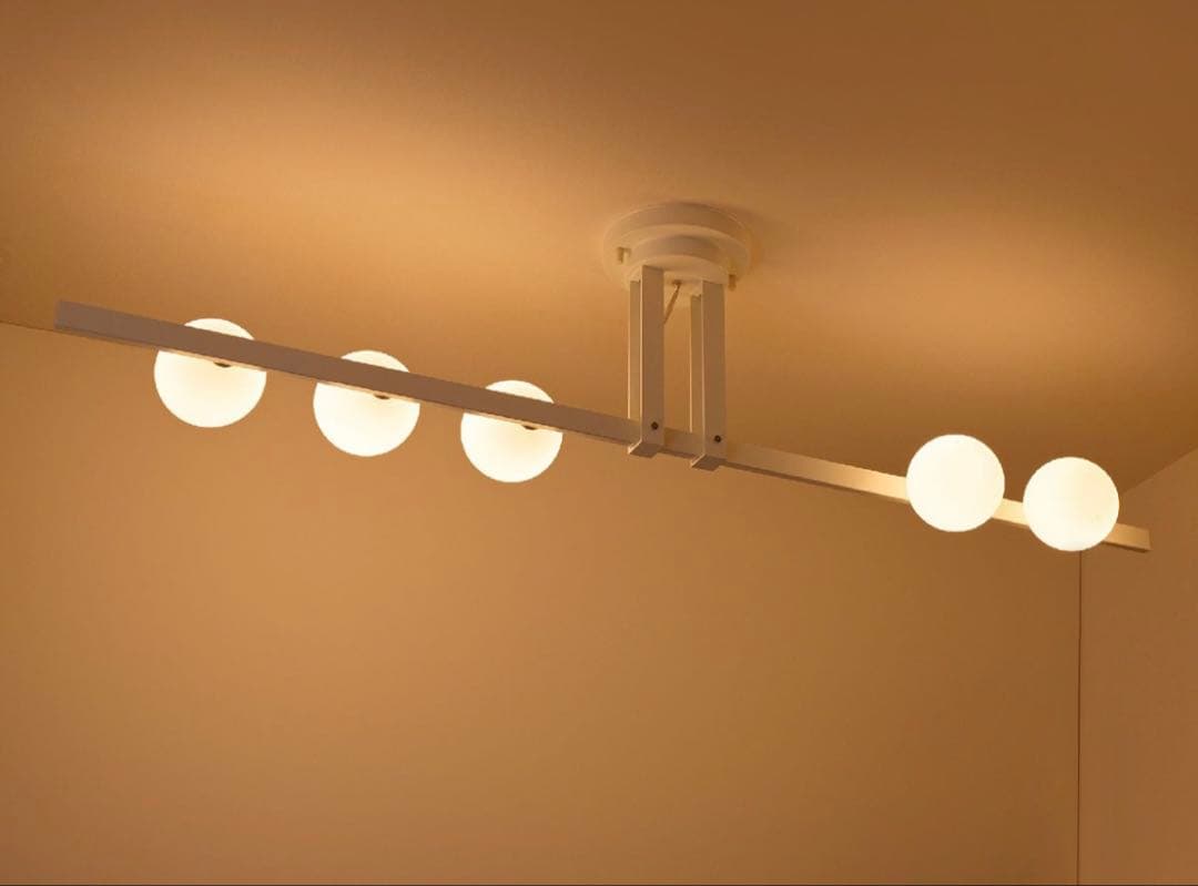 FLYMEeシーリングライト、ホワイト FLYMEe Noir LED Ceiling Lamp / フライミーノワール LED シーリング