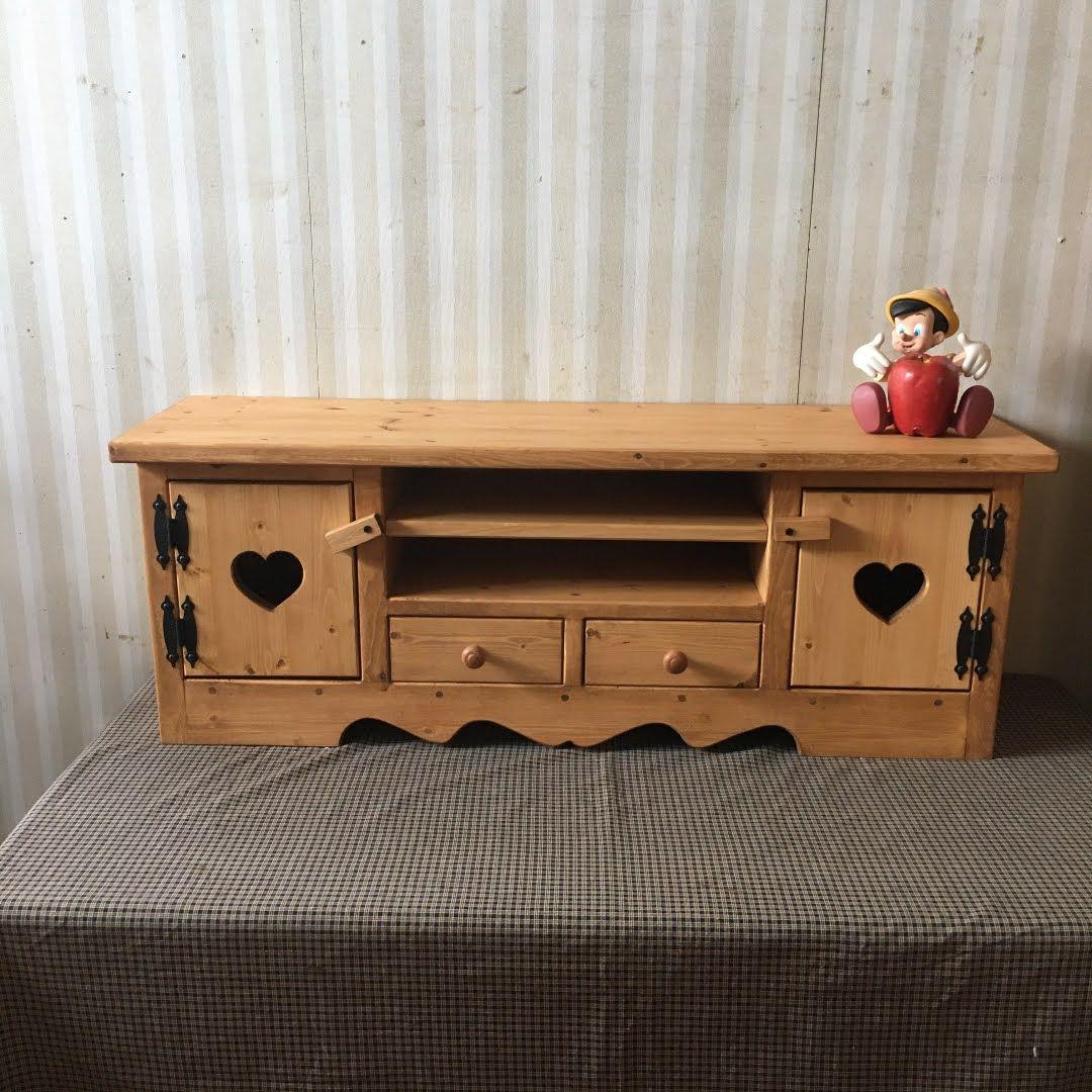 カントリー風テレビボード 木製 ハート型 カントリーテレビボード 幅150 ハートのくりぬき扉 / RTE-5 テレビ台