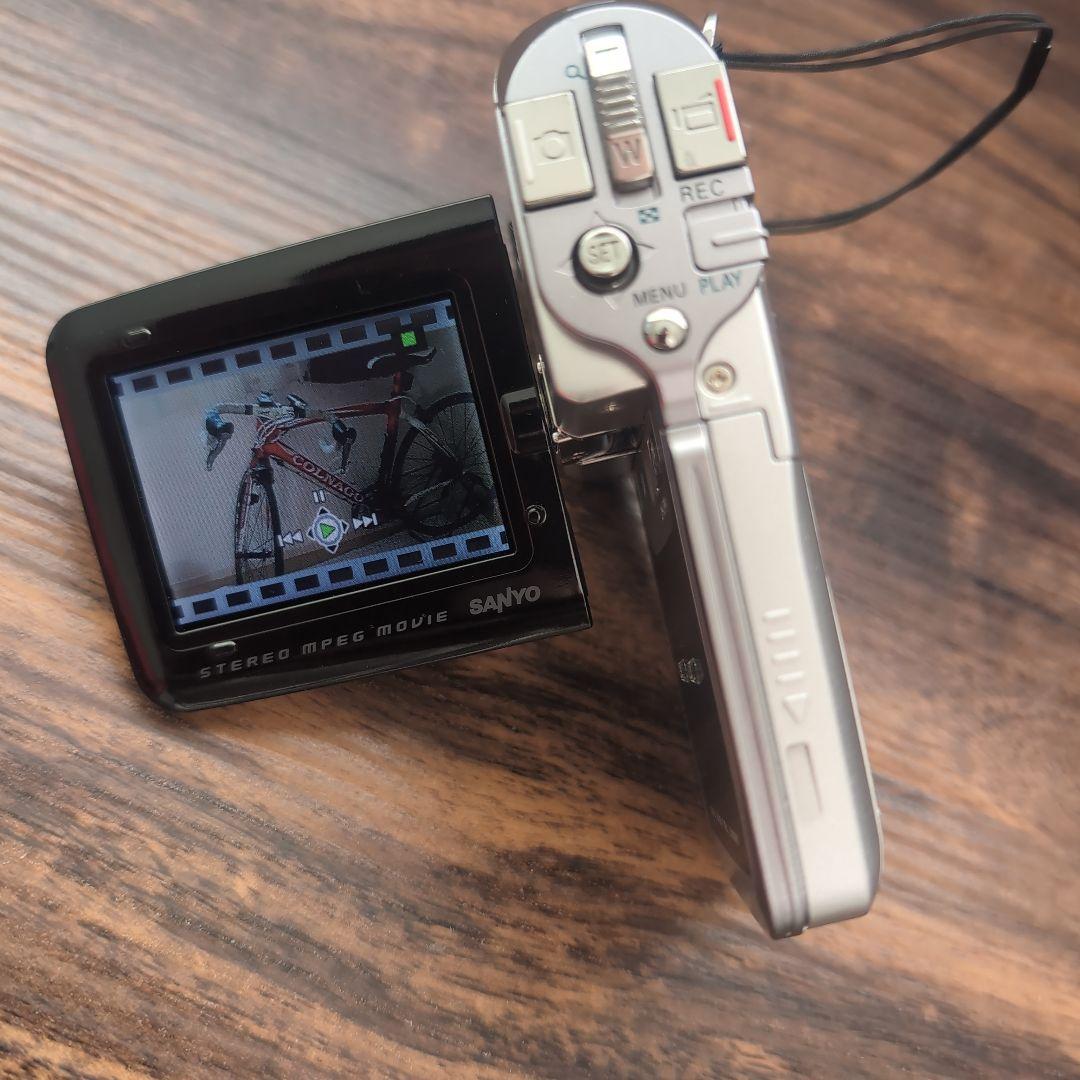 SANYO Xacti DMX-C5 レトロ MPEG4 光学5倍ズーム - メルカリ