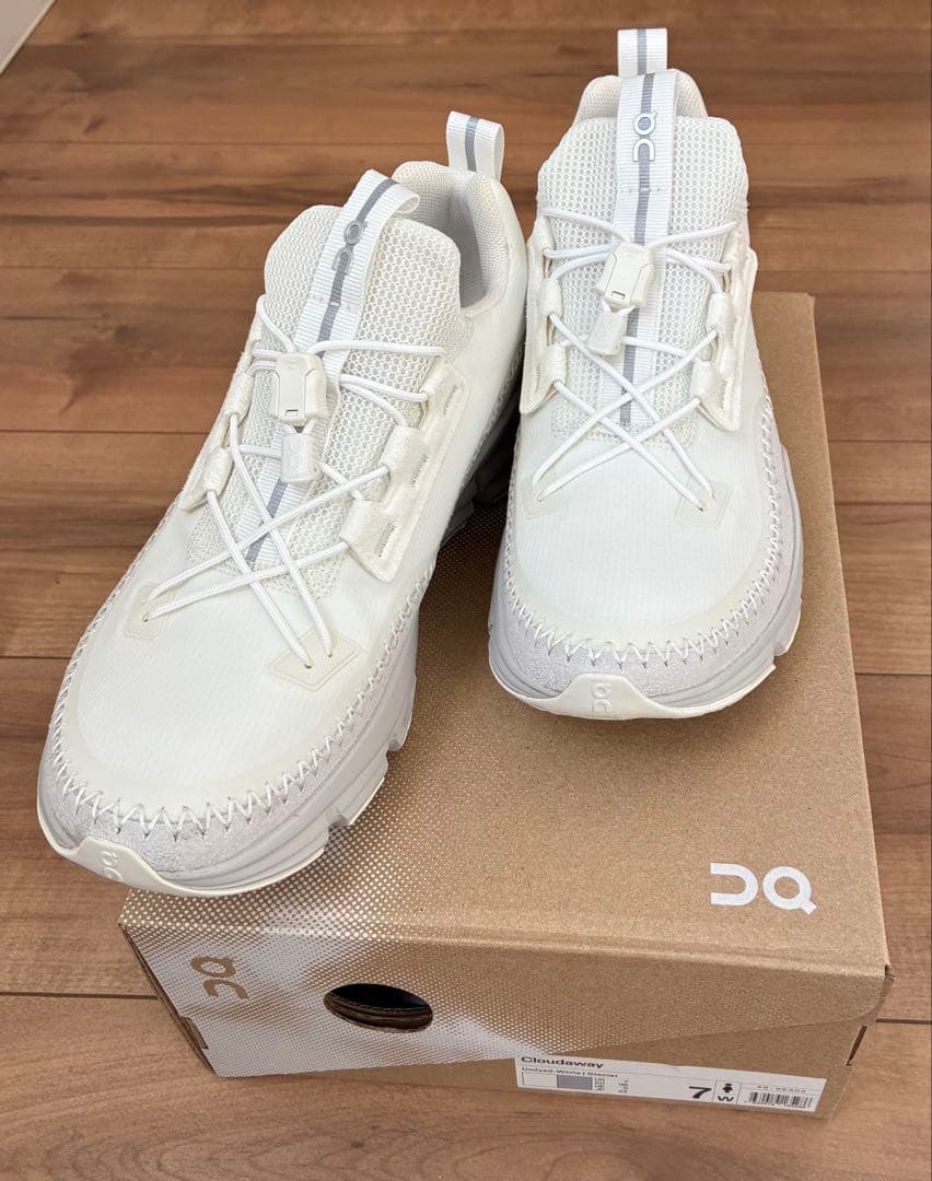 靴 On Cloudaway US7 24cm Runners Pulse