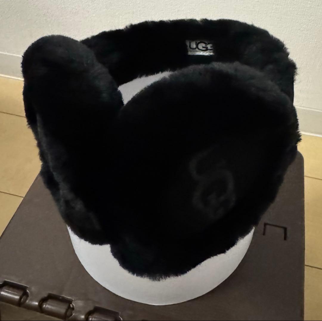 UGG イヤーマフ（耳あて） UGG（アグ） 【並行輸入品】 イヤーマフ SHEEPSKIN EMBROIDERY EARMUFF