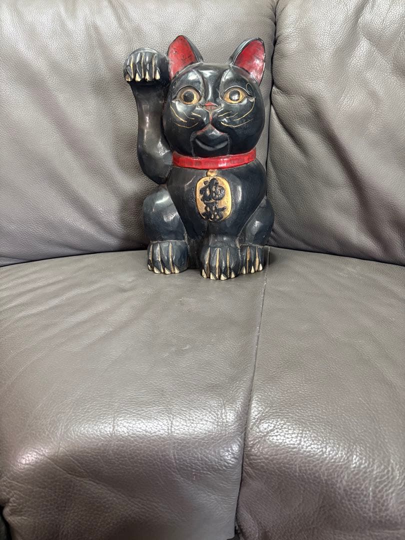木製 黒の招き猫 置物 レトロ - メルカリ