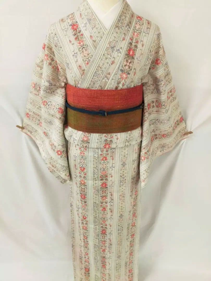 【お稽古普段着用に】★★新品未使用　正絹紬★★ 銀座【H-0840】紬地 刺繍 名古屋帯 生成色 源氏香に吹き寄せ文 - 銀座
