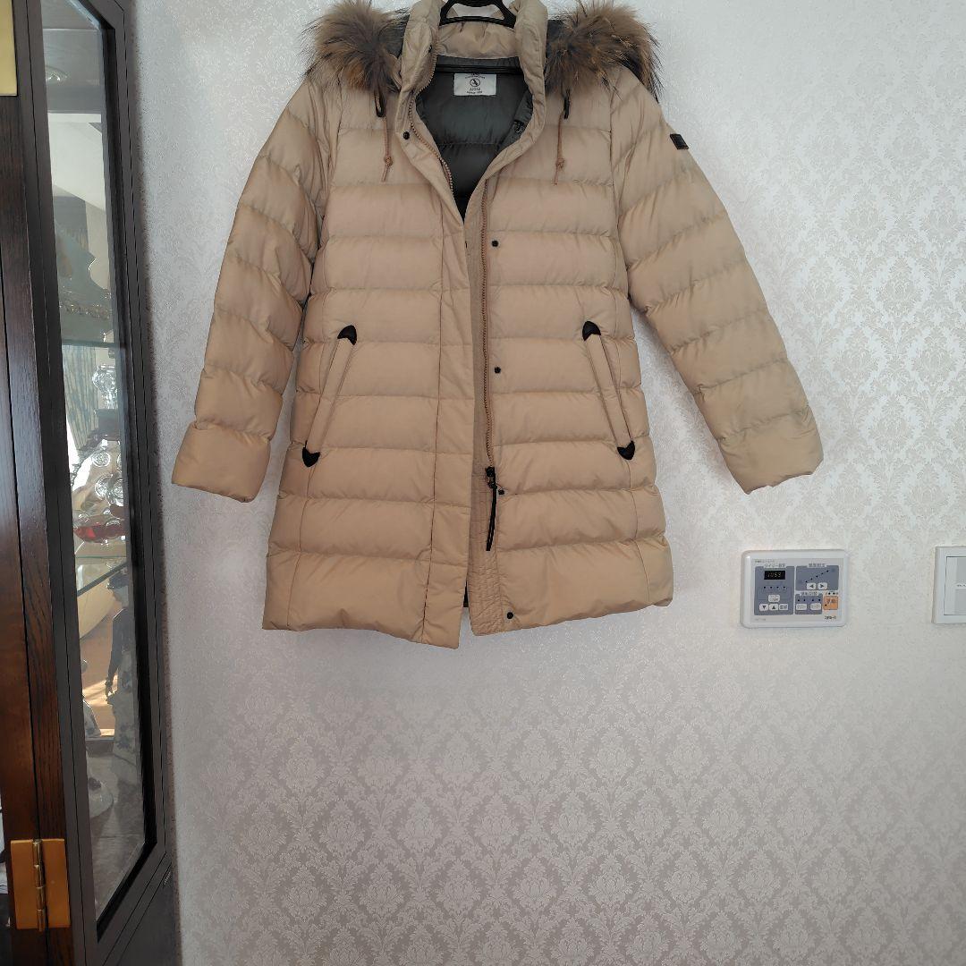 AIGLE フード付きベージュダウンジャケット 中古・古着通販】AIGLE (エーグル) ダウンジャケット ベージュ サイズ