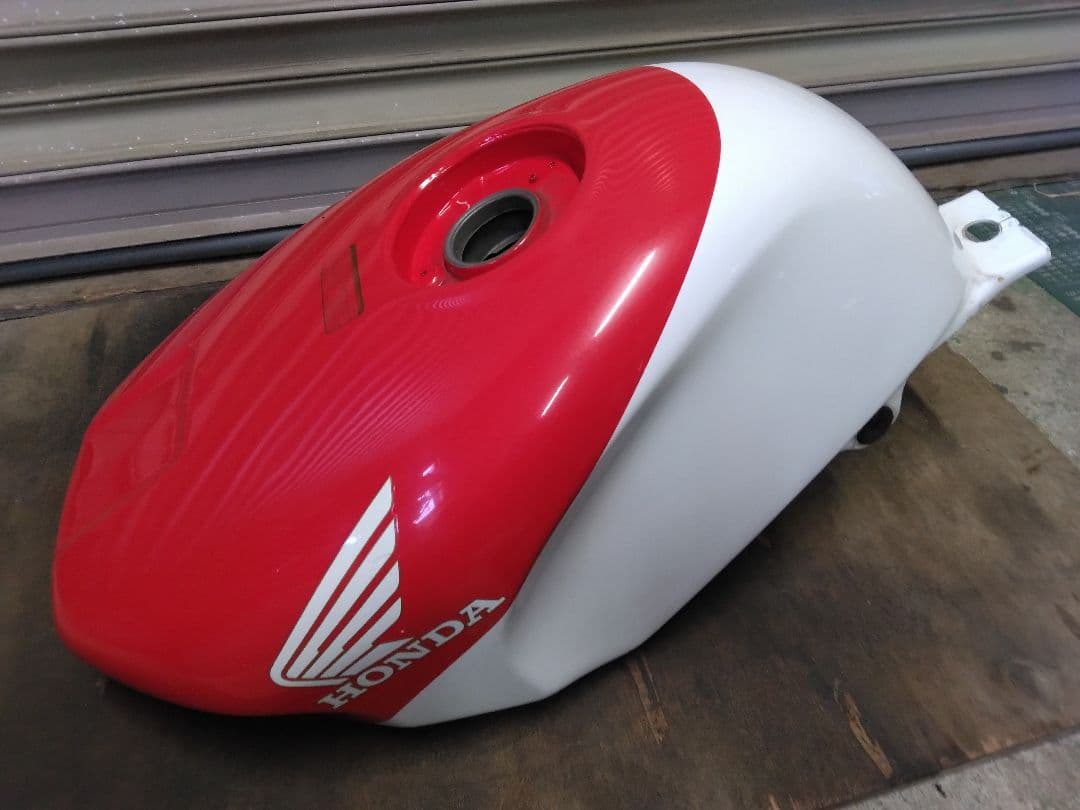 NSR250R nsr250 純正タンク 燃料タンク ガソリンタンク mc21 - メルカリ