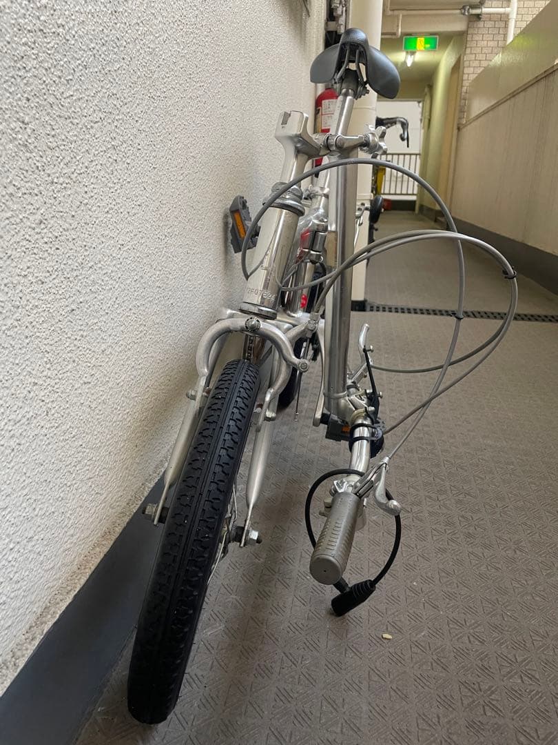 折りたたみ自転車 シルバー コンパクト Coleman
