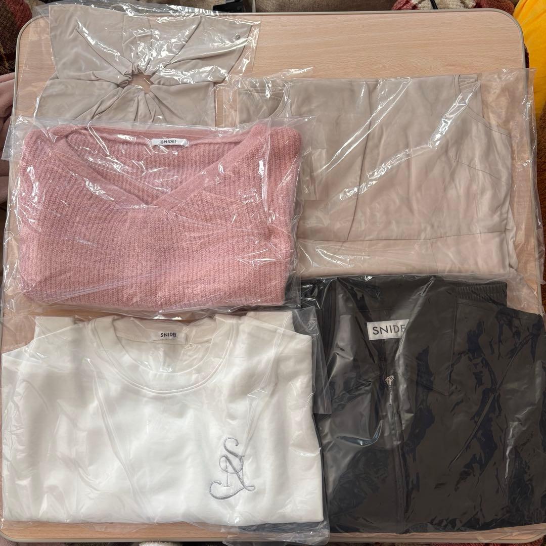 新品》《箱のみ開封》snidel福袋2026 - メルカリ