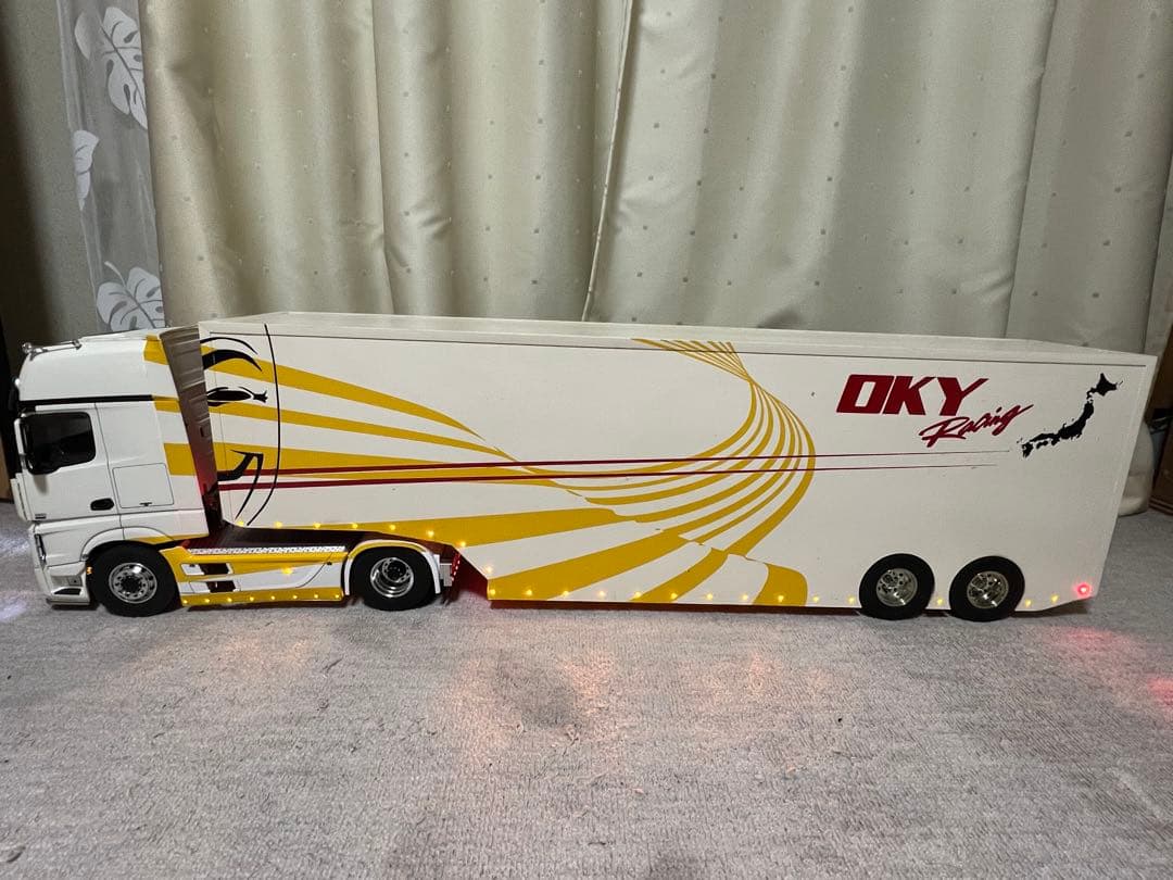 タミヤ1/14アクトロスフルセット 受注生産】 タミヤ1/14 ACTROS 3363 カスタム完成品 メスセデスベンツ