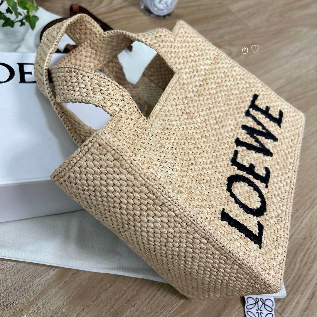LOEWEロエベ フォントトートスモール ラフィア カゴバッグ斜めがけ