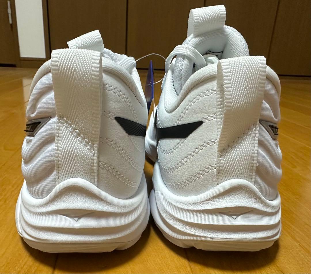 シューズ Mizuno WAVE MOMENTUM ELITE WIDE 24.0cm