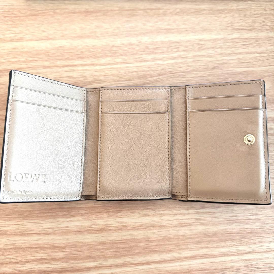 Marron⭐️様専用LOEWEアナグラムトライフォールドウォレット サンド