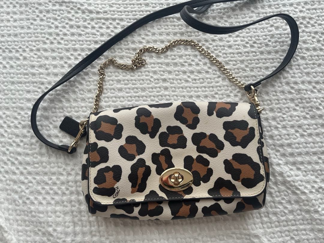 美品COACHコーチのヒョウ柄バック/斜め掛け、ショルダー付 COACH】コーチ バッグ レオパード ヒョウ柄 アニマル シティ バケット