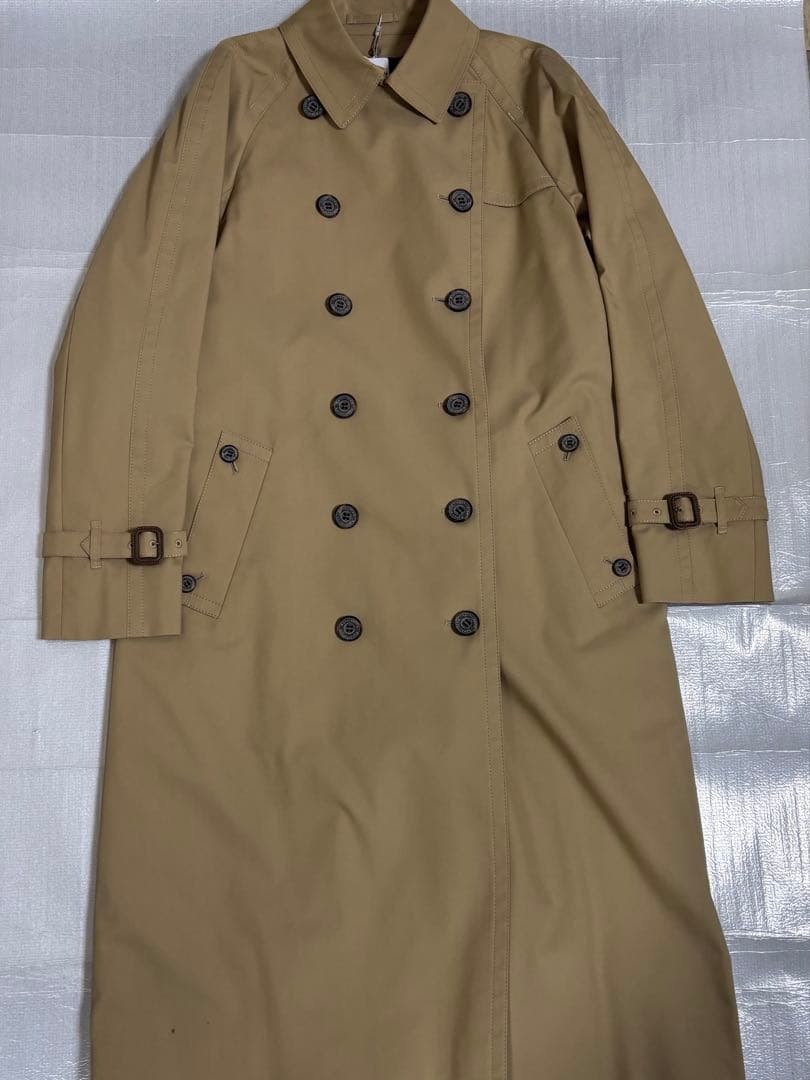 新品タグ付　Aquascutum ベージュ ロングトレンチコート 7672200989.jpg