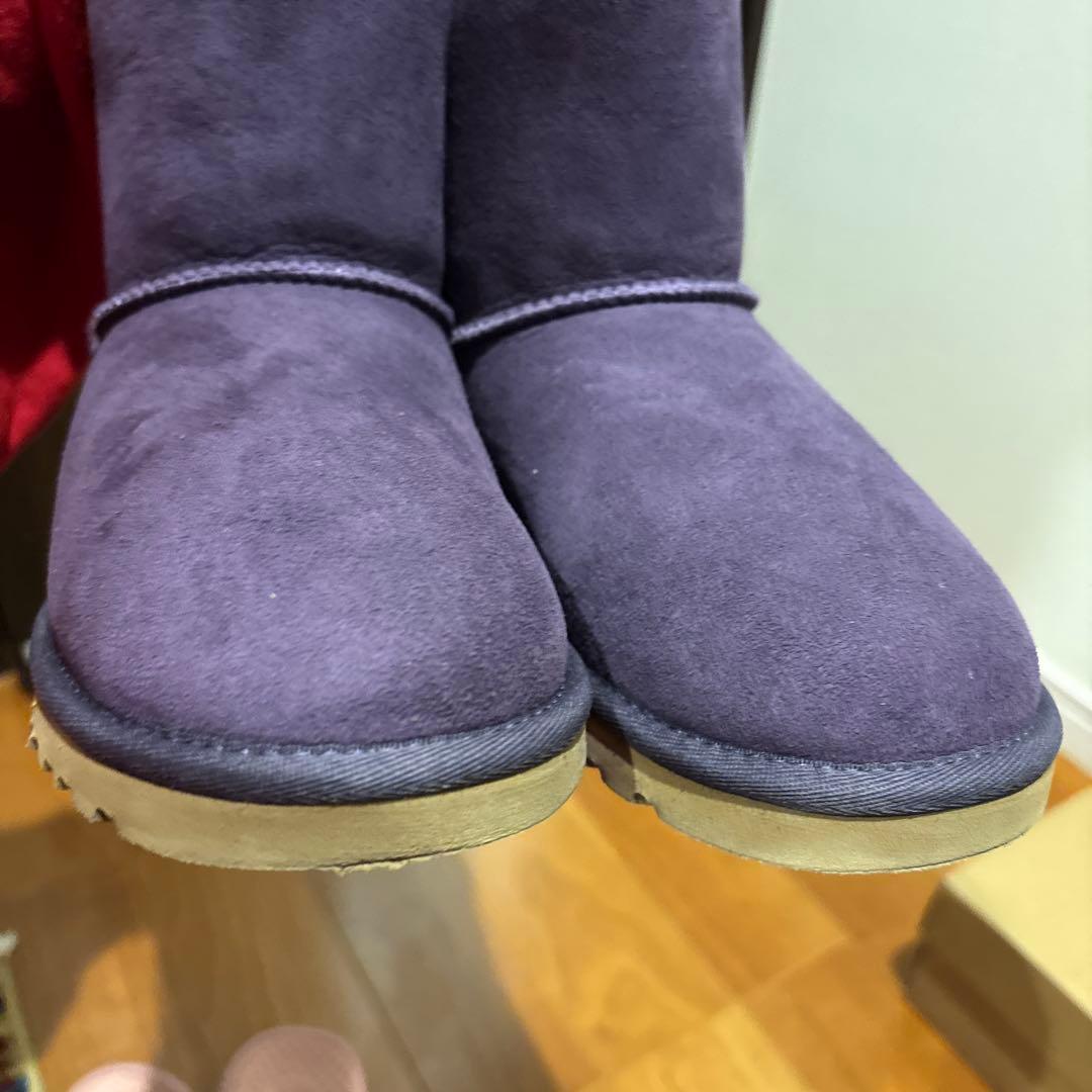 UGG アグ 正規品 未使用 パープル リボン付 ムートンブーツ - メルカリ