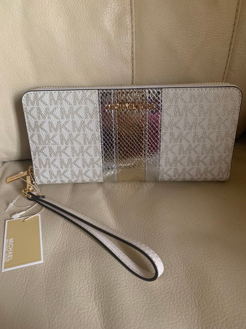 【新品未使用】マイケルコース長財布 中古・古着通販】MICHAEL KORS (マイケルコース) 長財布｜ブランド