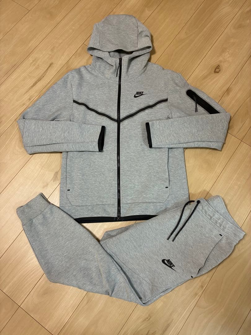 ナイキテックフリース セットアップ 上下 Sサイズ グレー セントラル