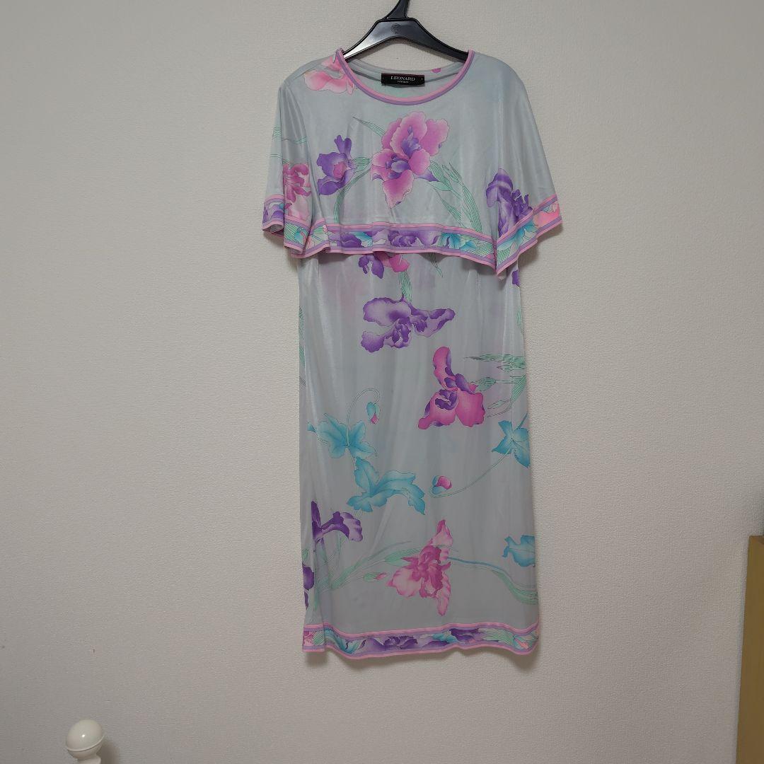 LEONARD FASHION 花柄 半袖ワンピース LEONARD - レオナール FASHION ワンピース ひざ丈 半袖 花柄 黒 マルチ