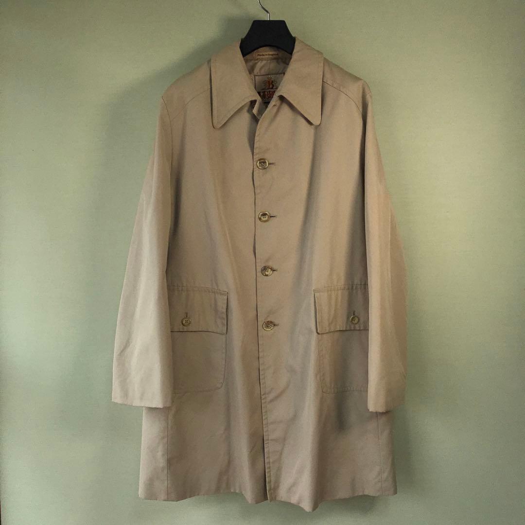 イギリス製BARACUTAバラクータ カーコート カーキ Lサイズ程度 Barbour（バブアー） MWX2475 《 × BARACUTA 》 Tyne Waxed Car Coat