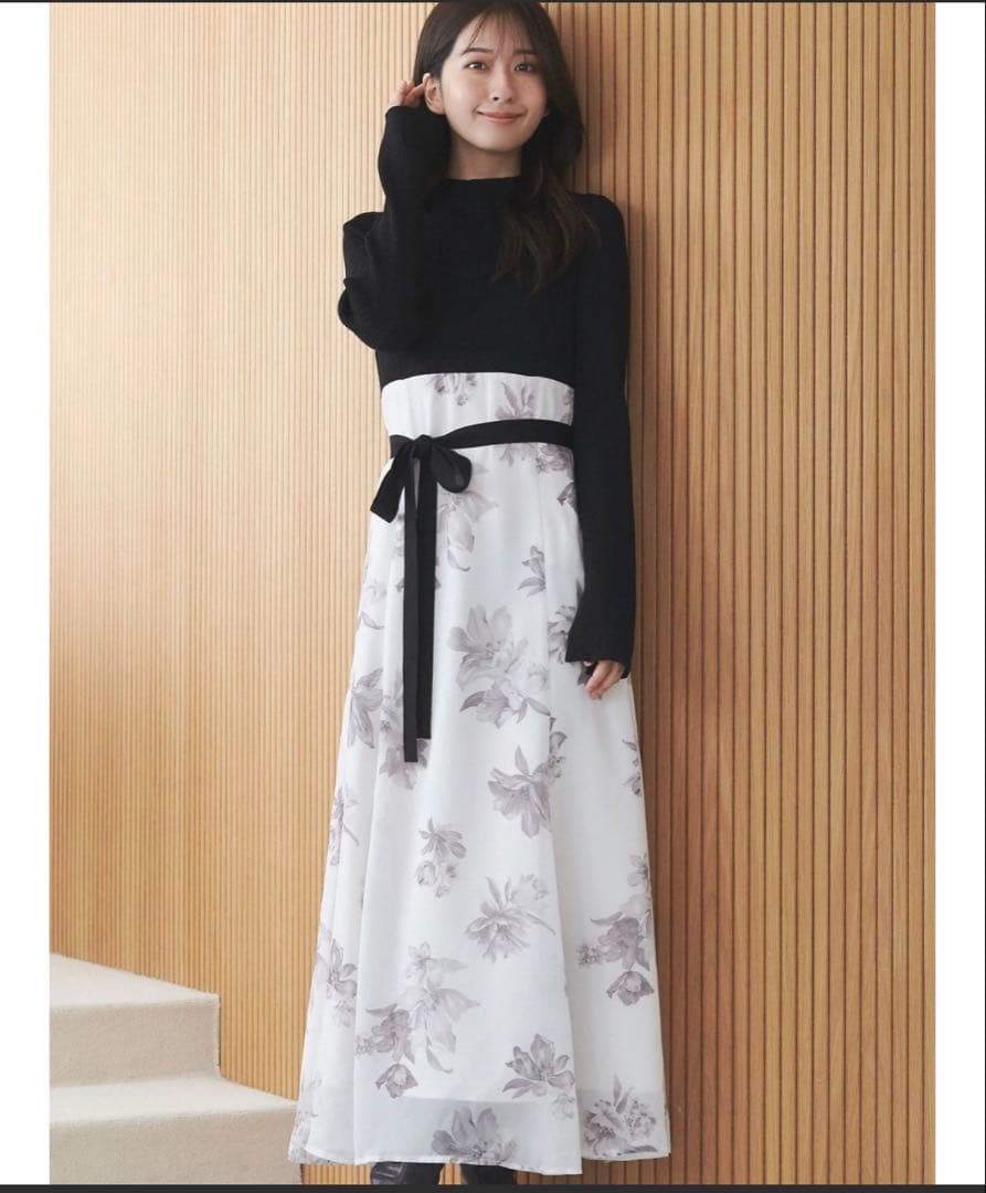 フラワードッキングロングスリーブワンピース MERCURYDUO（マーキュリーデュオ）の「フラワードッキングロング