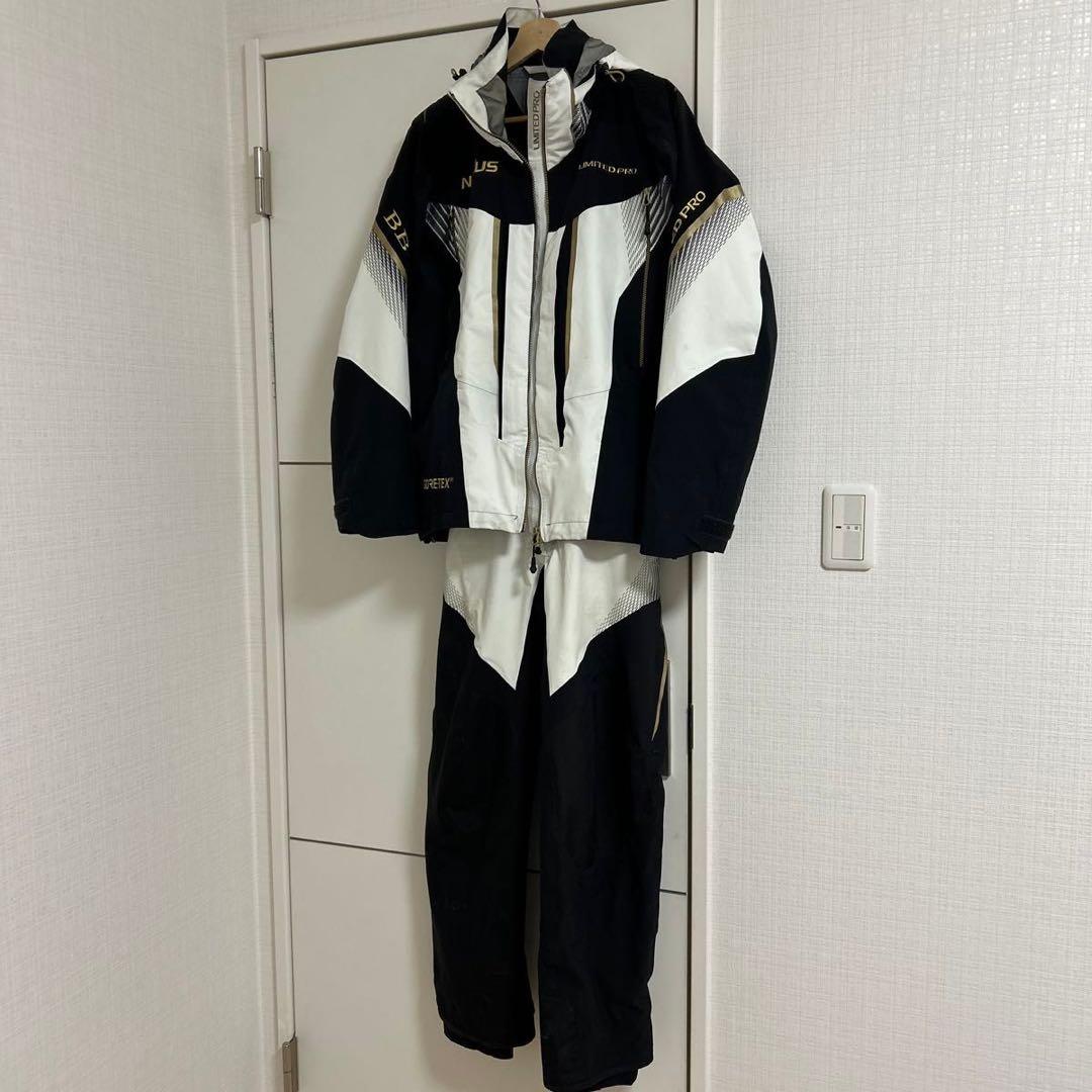 シマノ　リミテッドプロ　ゴアテックスレインスーツ R-112S BBXホワイト シマノ リミテッドプロ ゴアテックスレインスーツ R-112S BBXホワイト