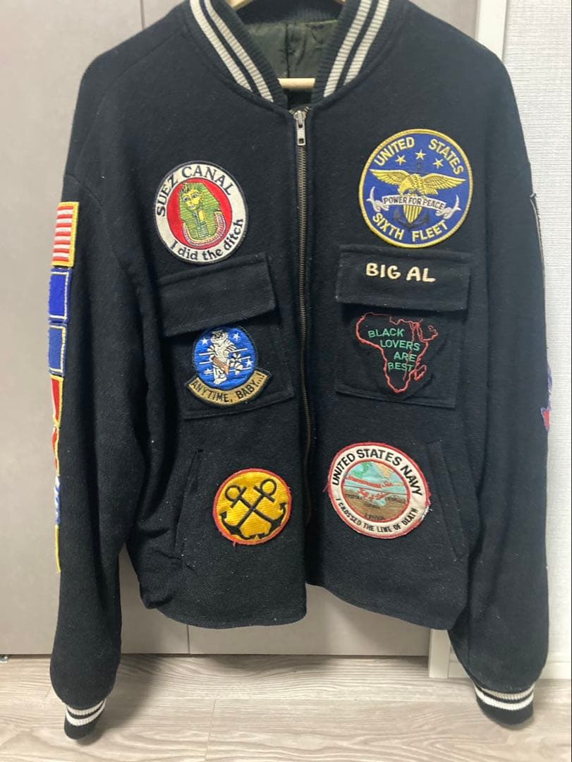 軍関連パッチ付き　90s vintageツアージャケット US NAVY 90s ツアージャケット USN ポパイ スカルパッチ 刺繍