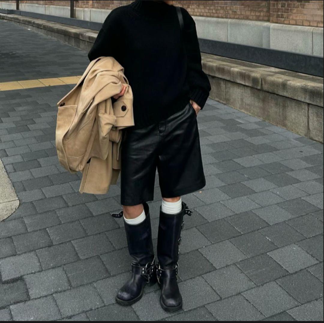 ok.soon☆faux-leather half shorts 1 - メルカリ