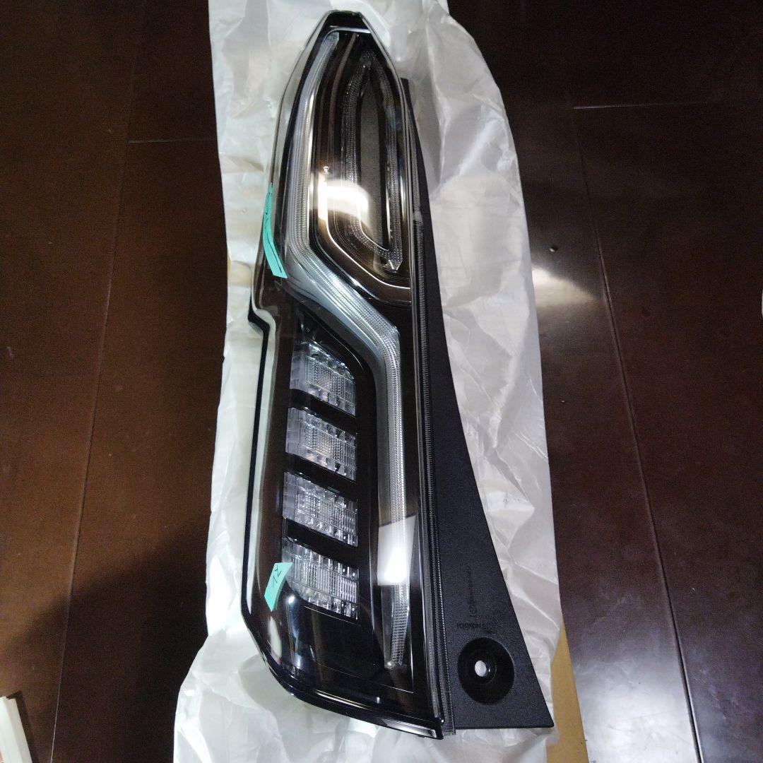 N-BOX カスタムJF3 テールランプ33550-TTA-J513-M1左側 S1381 N-BOXカスタム JF3 JF4 左テール LED D186 33550-TTA-J115-M1 D