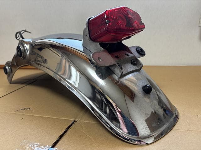 SR400 純正 リアフェンダー WM ルーカステールランプ付き ボルトオンテールランプキットSR400/500（'78～'08）、SR400FI（'10
