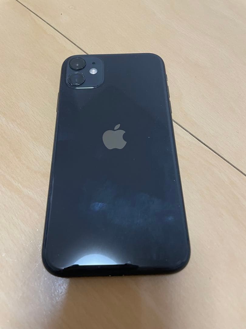 Apple iPhone 11 ブラック - メルカリ