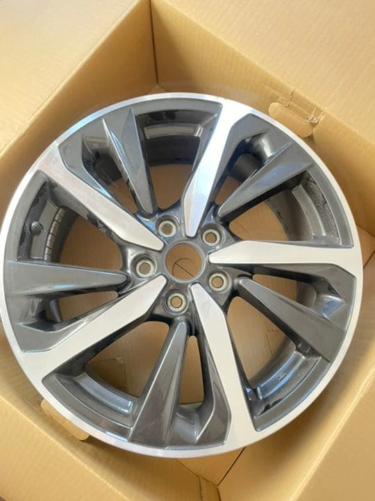 よ*ち様 ホイール　スバル純正　レヴォーグ SUBARU（スバル） 純正 レヴォーグ VM4 ホイール アルミ ポリッシュ 18
