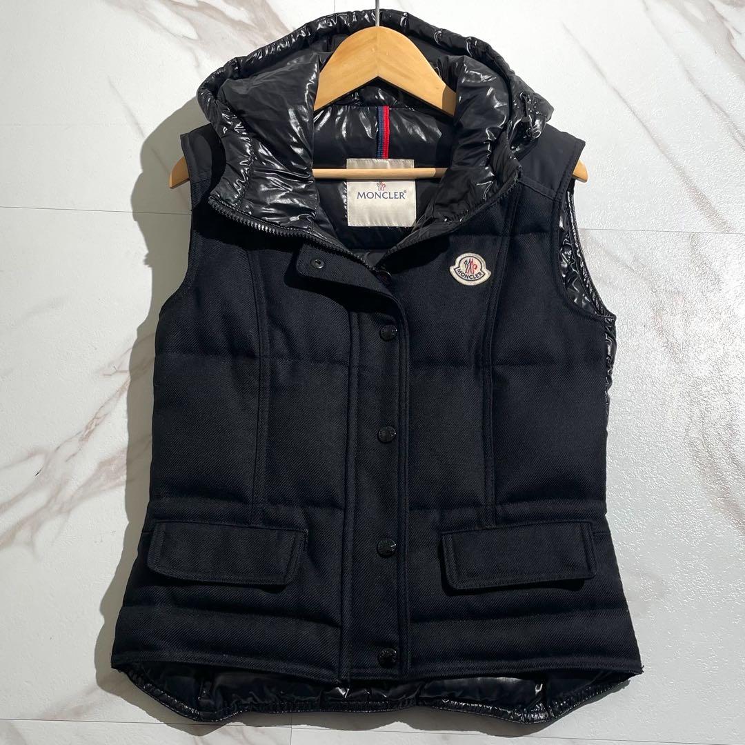 【極美品】MONCLER モンクレール ダウンベスト AMARIGE 黒 楽天市場】モンクレール MONCLER ダウン ダウンベスト メンズ ロゴ