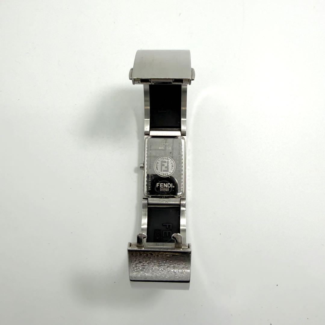 新品電池/稼働品】フェンディ 3250L バングルウォッチ ズッカ F柄 SS