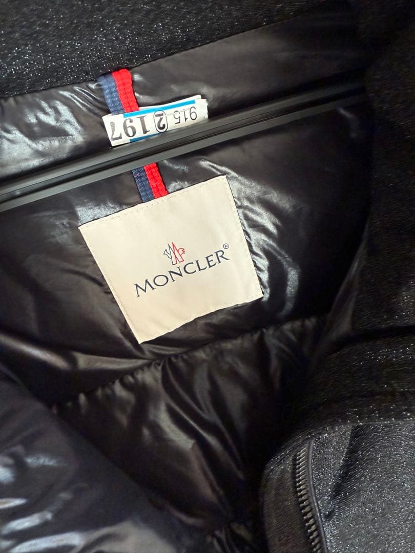 希少】【極美品】MONCLER ブラック ラメ ダウンジャケット 0 - メルカリ