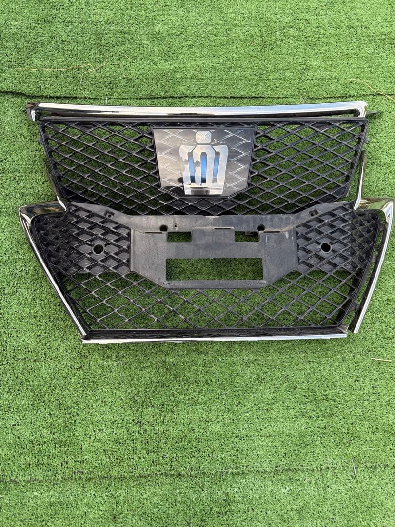 210系クラウン前期グリル・メッキのみ(トヨタ202ブラック車のグリル） ブラックメッキ【トヨクラウン210系 アスリート】フロントグリル