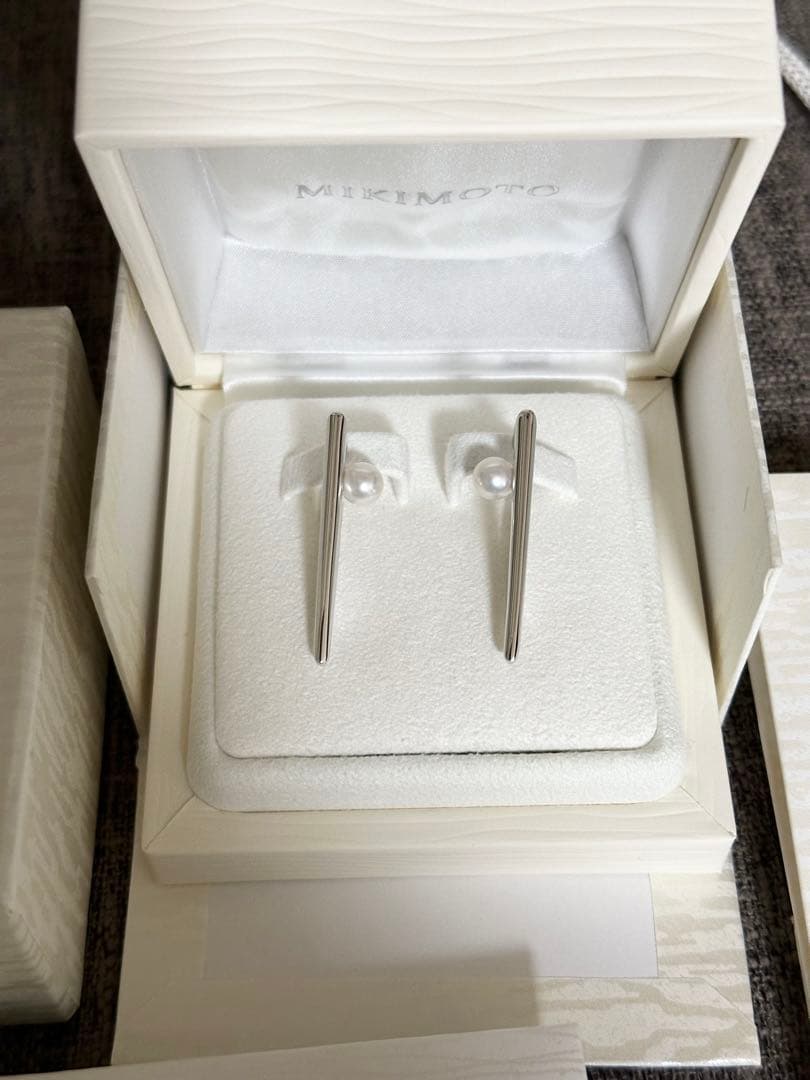 ミキモト　MIKIMOTO ブイコード　Vコード アコヤ真珠　ピアス　パール ミキモト ピアス V Code あやこ真珠 K18YGイエローゴールド PE-1779PK