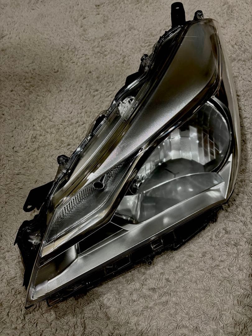 130系 後期 ヴィッツ 純正ヘッドライト 左 Yahoo!オークション -「ヴィッツ 130 ヘッドライト 後期」(パーツ) の