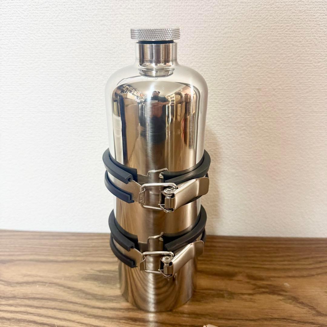 携行缶小　エマージェンシー　ブラケット　ハーレー　タンク　ステンレス　おまけ付き 携行缶 エマージェンシー ブラケット銀 ハーレー タンク ステンレス