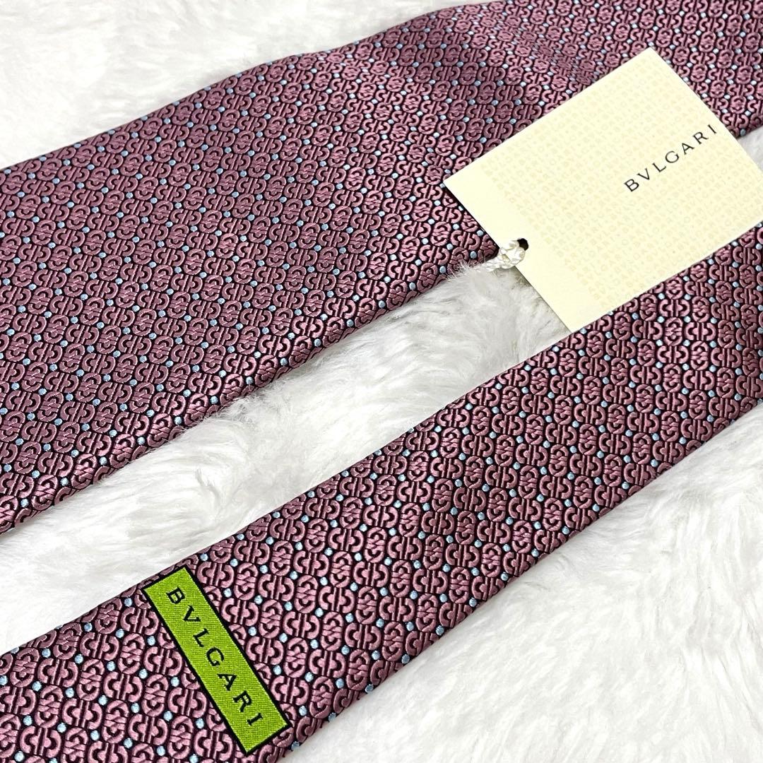 新品】ブルガリ ネクタイ レッド セッテピエゲ 総柄 肉厚生地 タグ付き