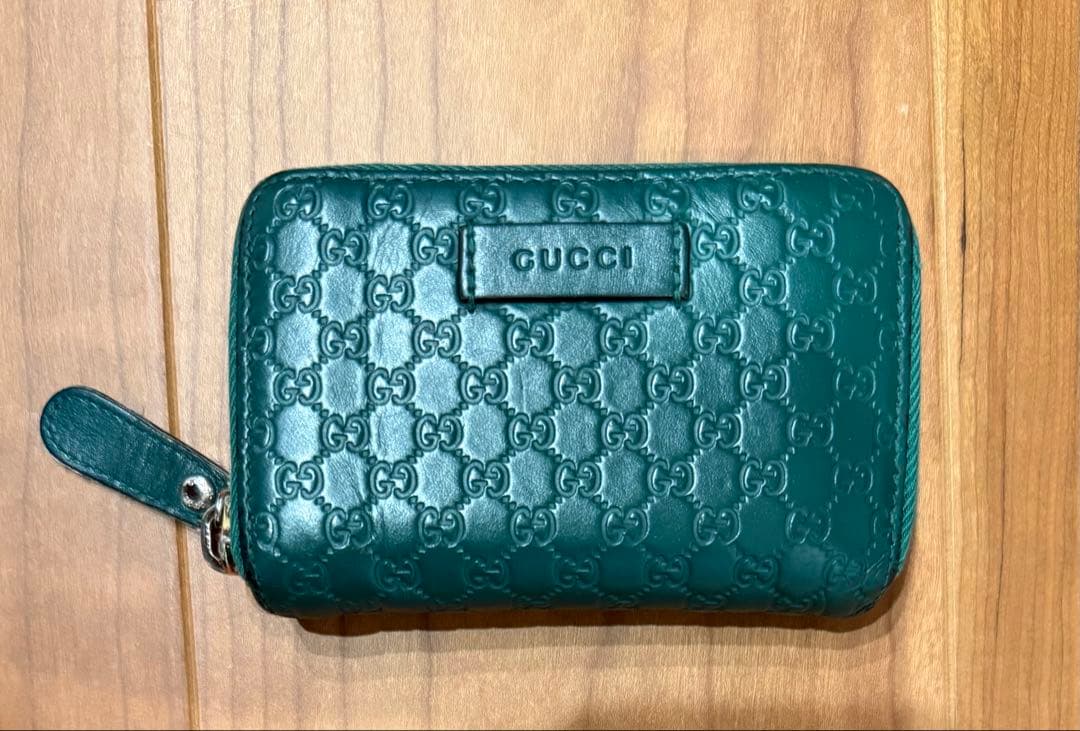 GUCCI グリーンレザーケース 楽天市場】新品同様 グッチ 658691 ロゴ レザー ライトグリーン 緑