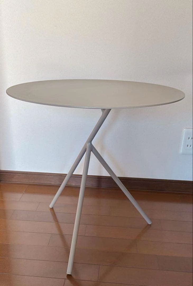 【美品】ACTUS アクタス ルーナ グレージュ 円形サイドテーブル 机 Luna ラウンドサイドテーブル 幅40cm 4色対応の通販情報 - 家具通販