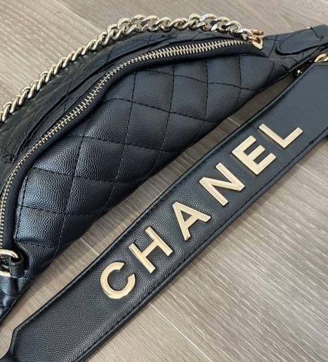 新品未使用】CHANEL ノベルティキルティングボディバッグ 黒 - メルカリ
