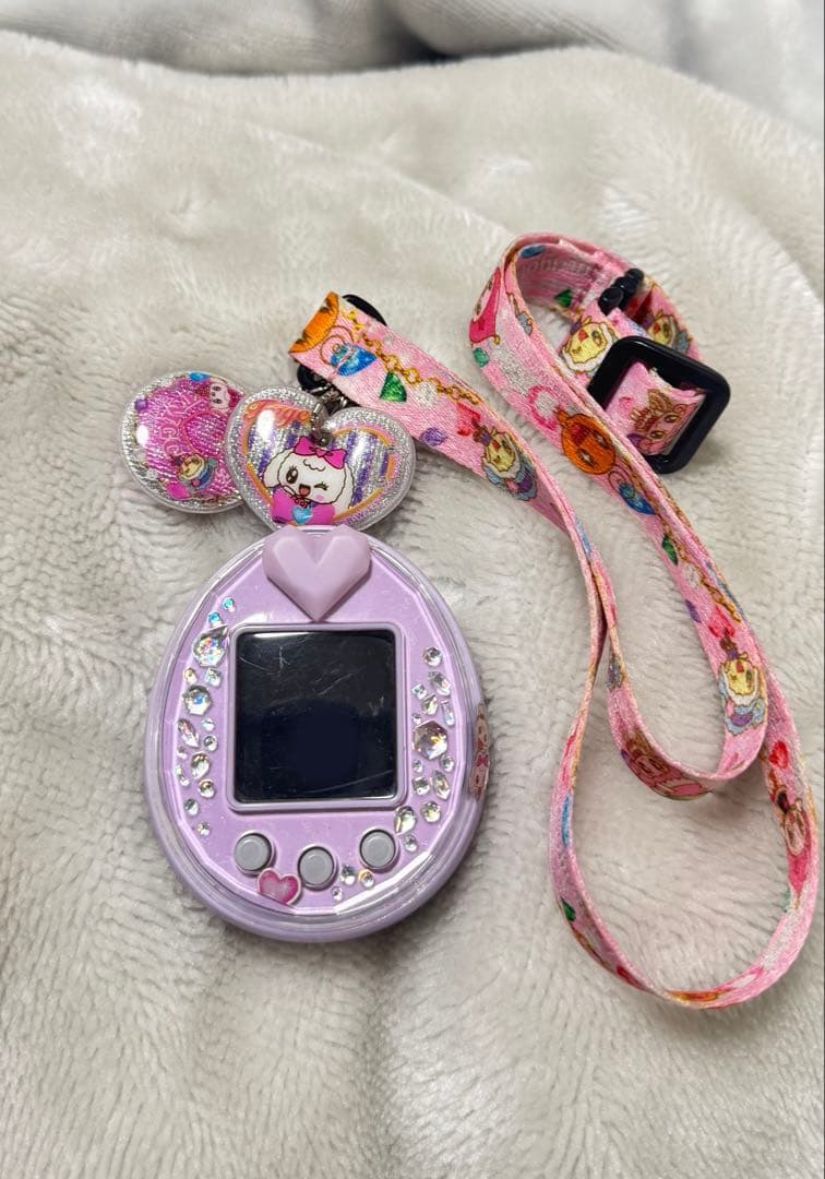 たまごっちピース　Tamagotchi P's パープル ストラップ付き Amazon.co.jp: Tamagotchi P's パープル : おもちゃ