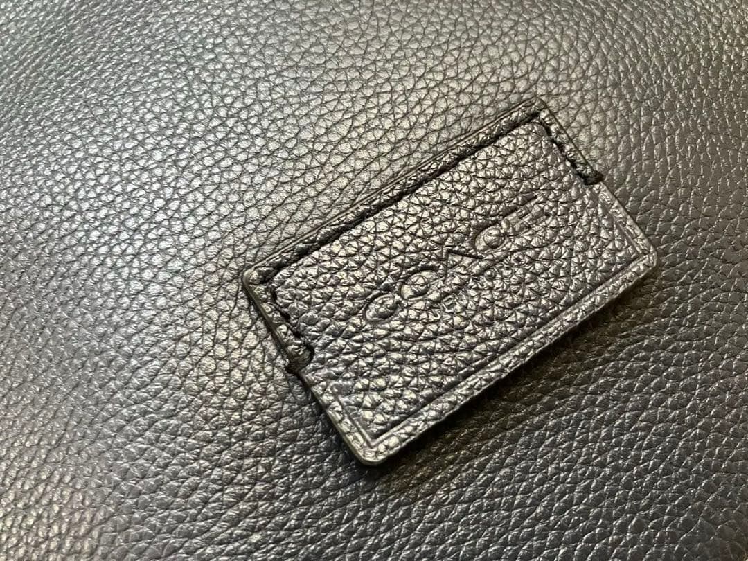 い*き様 COACH コーチ レザー ボディバッグ ミッドナイトブルー - メルカリ