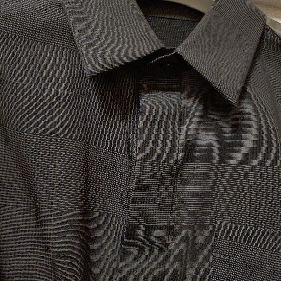 2025sacaiアシンメトリックデザイン 半袖シャツ ダークグレータグ付き