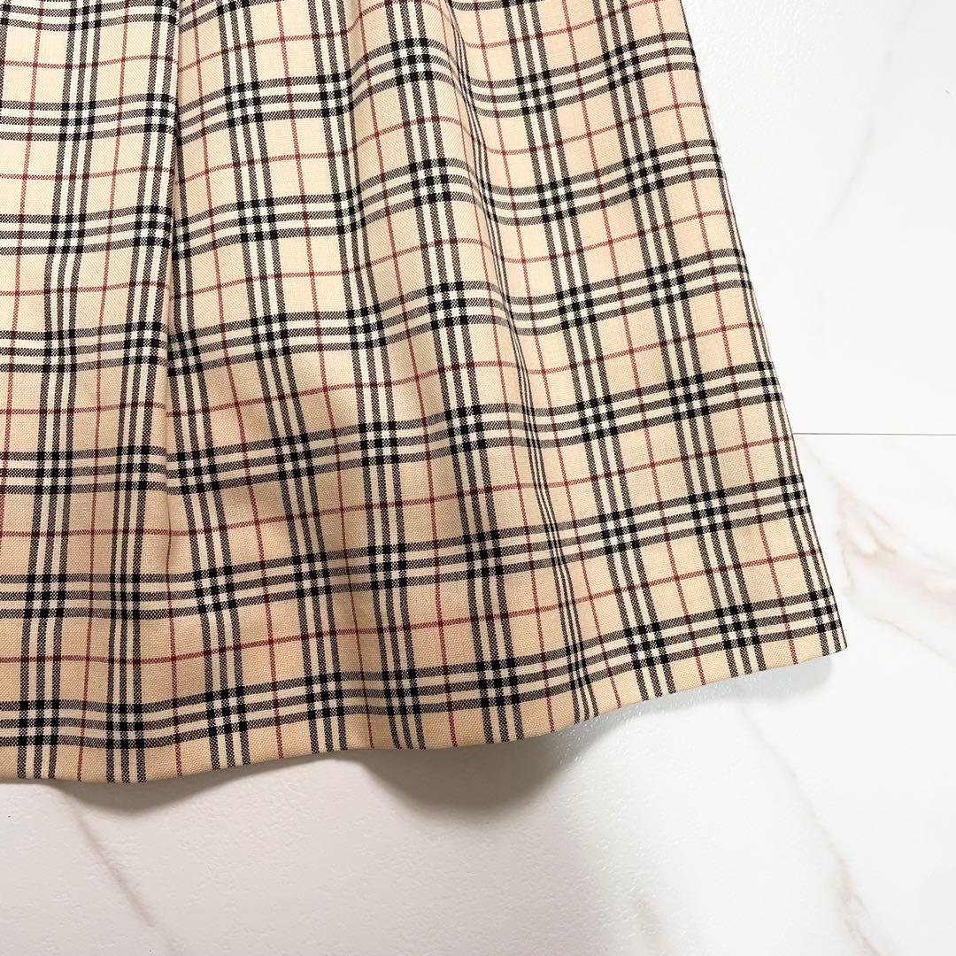 美品✨ BURBERRY ワンピース ノバチェック 白襟 金ボタン 130 - メルカリ