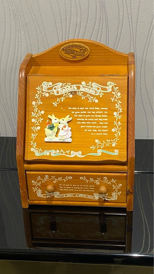 ウサギのフィギュア付き木製オルゴール 楽天市場】オルゴール プレゼント うさぎ回転オルゴールドール和み舎