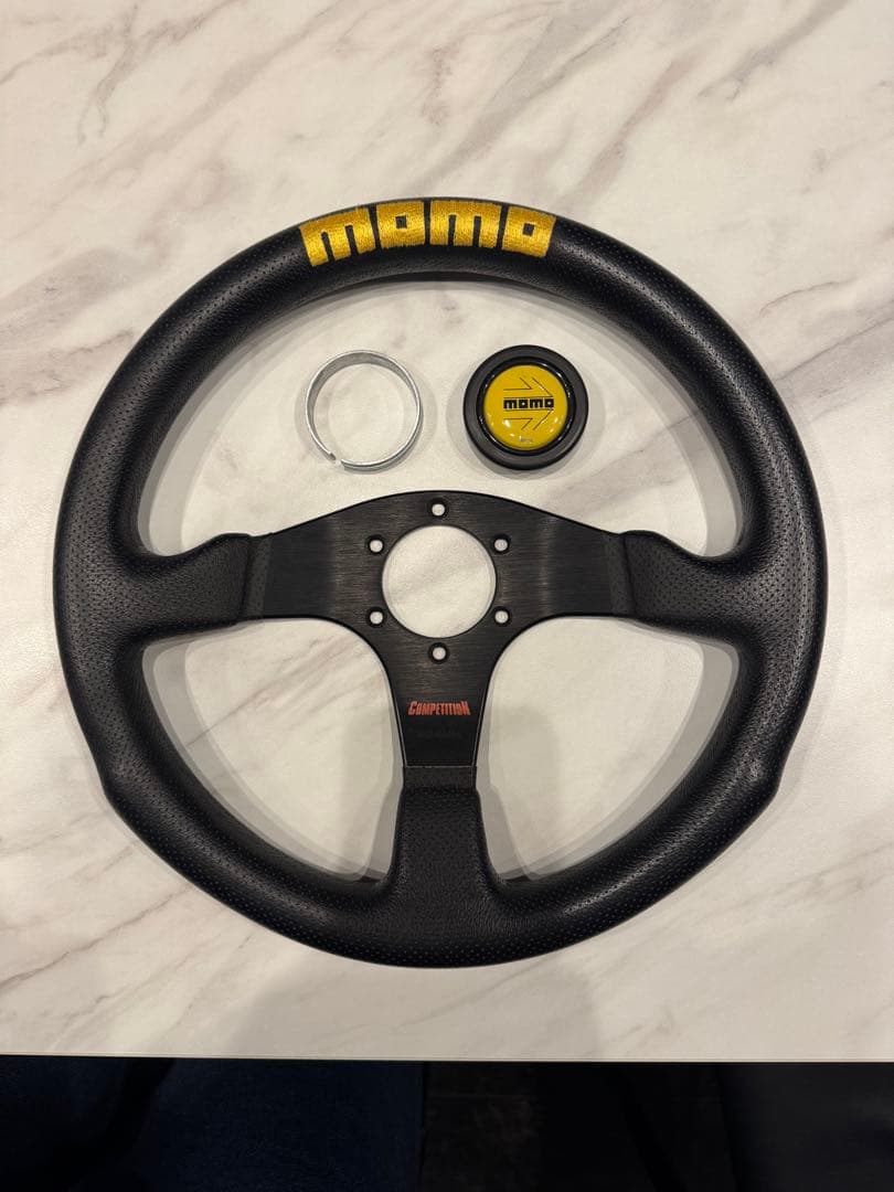 MOMO Competition ステアリング Φ350 MOMO（モモ） 正規品 ステアリング COMPETITION350 JAPAN LIMITED