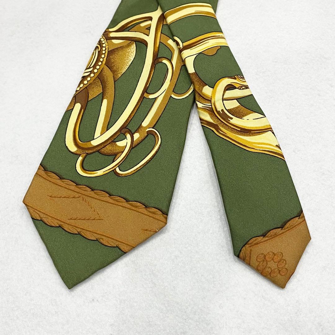 HERMES オリーブグリーン ネクタイ エルメス スカーフ柄 - メルカリ