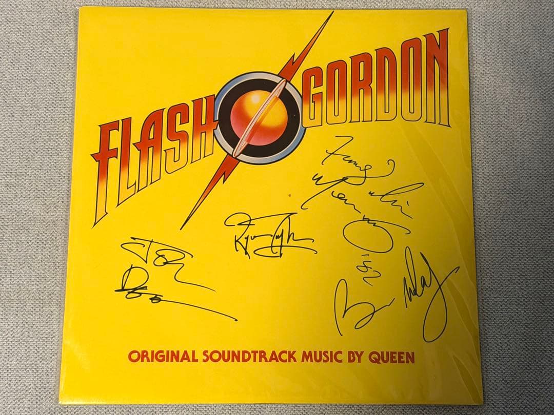 QUEEN「FLASH GORDON 」LPレコード/サイン入り Flash Gordon : QUEEN | HMV&BOOKS online - UICY-15073