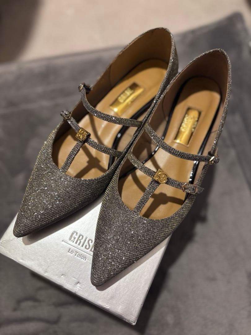 ルタロン グリーズ ラメ パンプス フラット 23.5cm シルバー - メルカリ